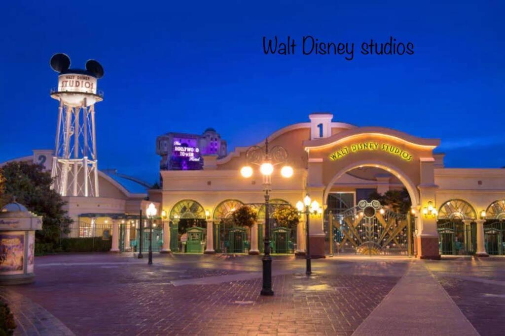 Studio 2 Adultes 2 Enfants Parcs Disneyland Paris Монтеврен Экстерьер фото